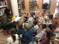 dzieci w Bibliotece